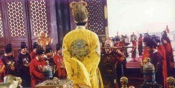 上朝吃瓜18集,宫廷风云再起，揭秘幕后权力斗争